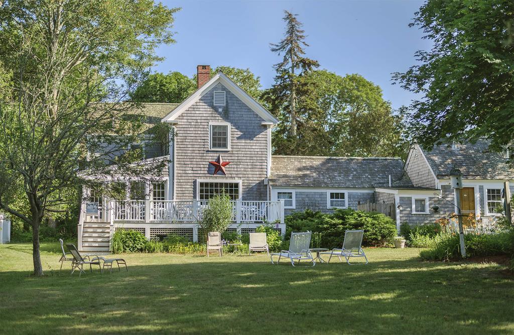 Sea Meadow Inn Brewster Exterior photo