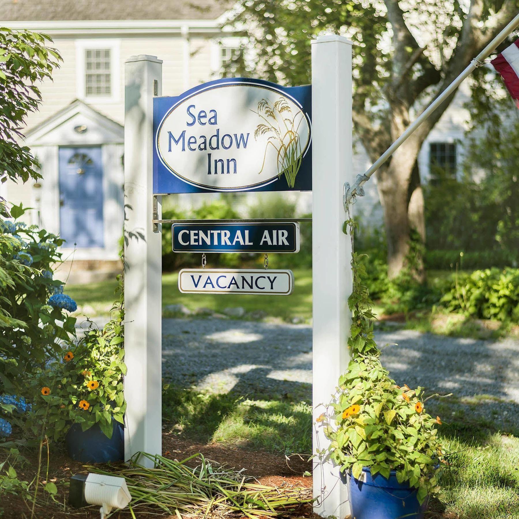 Sea Meadow Inn Brewster Exterior photo